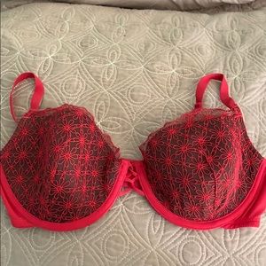 Vassarette - 38D - Red and brown bra